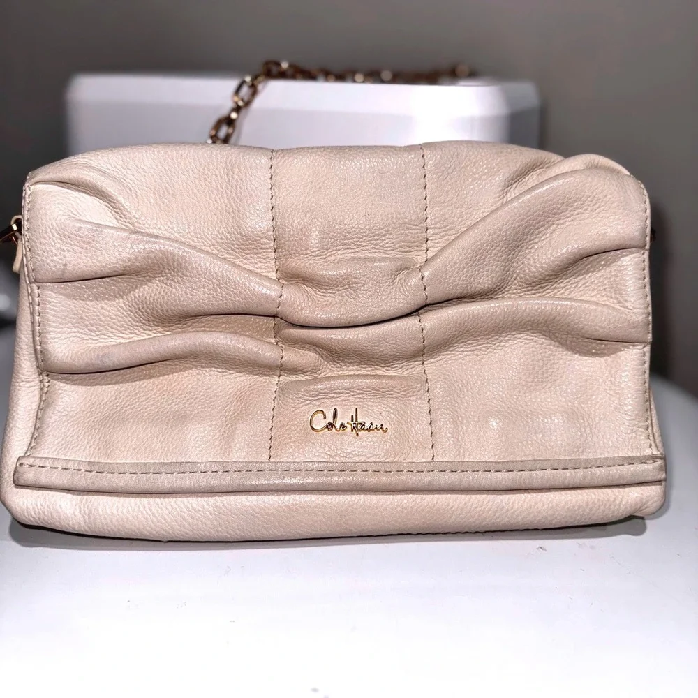 Cole Haan Leather Shoulder‎ Bag Clutch Ivory Gold Chain Evening Party Purse